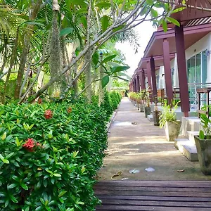 2* Station touristique Naiyang Boutique