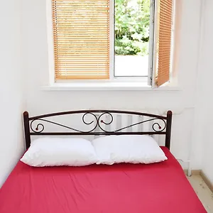 https://railway-hostel.hotels-of-kiev.com