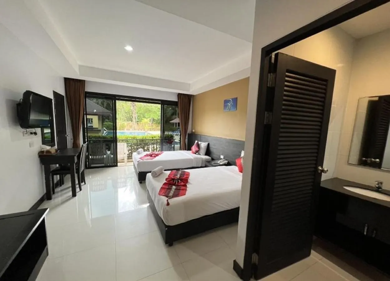 Naiyang Beach Hotel Sha Plus Пхукет