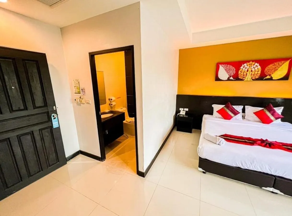 Naiyang Beach Hotel Sha Plus Пхукет