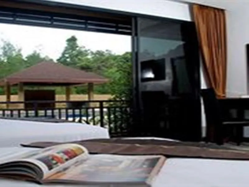 Naiyang Beach Hotel Sha Plus Пхукет